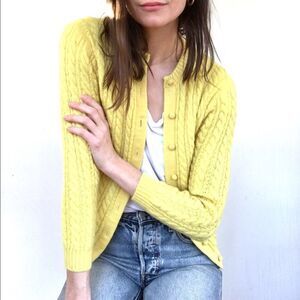 Vintage | canary yellow | 100% wool | Cable Knit cardigan Sweater